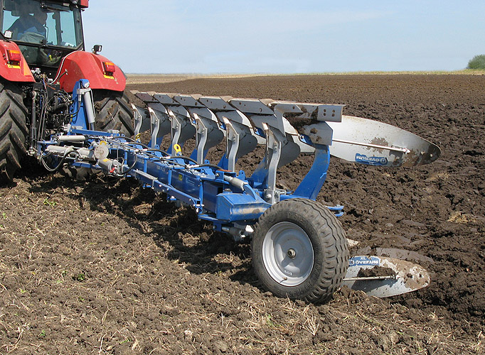 Överum starts new furrow