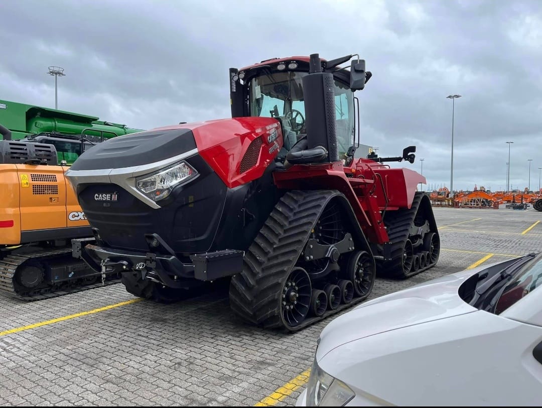 Case IH and Deere battle to 750hp+
