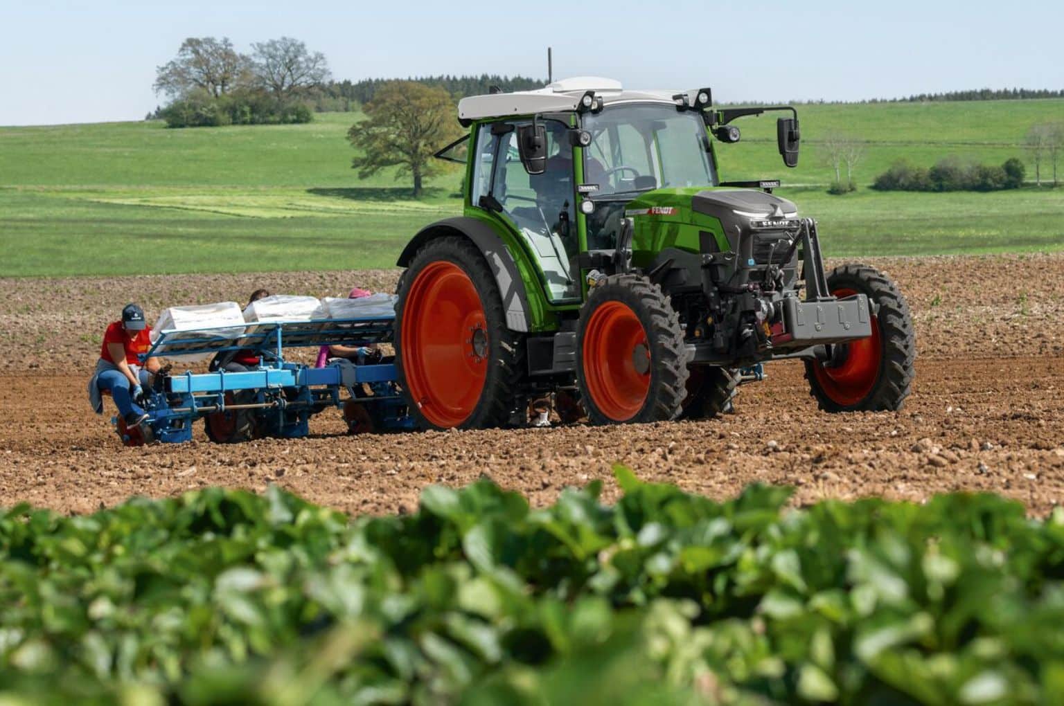 Fendt e100 Vario goes fully electric
