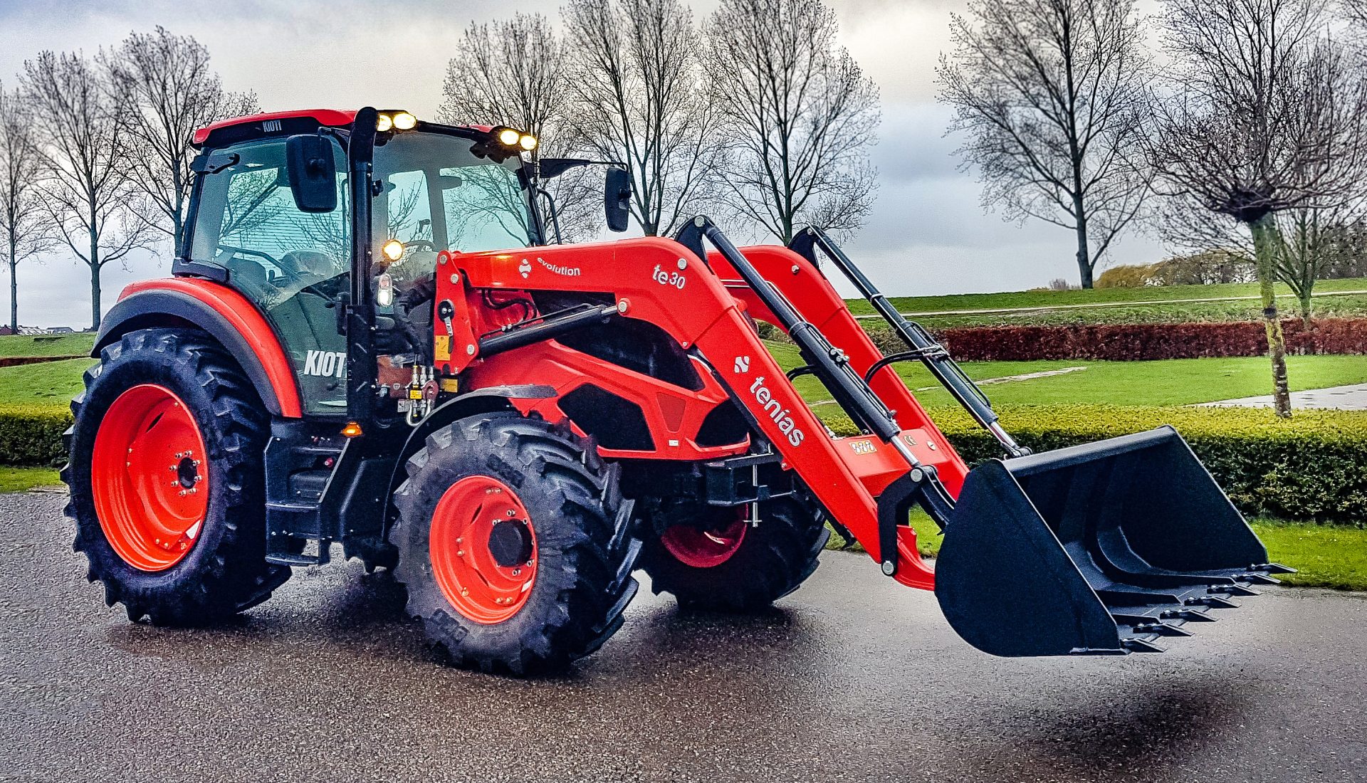 Front loaders for Kioti tractors