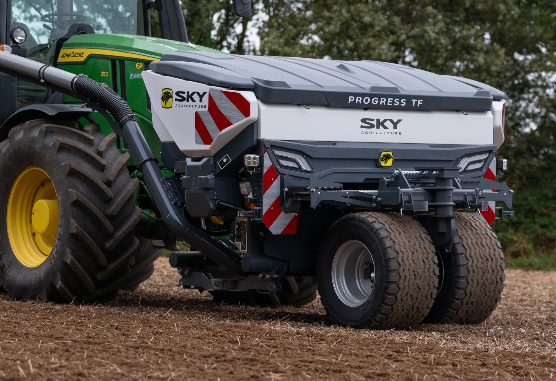 Sky front hopper for up to four products