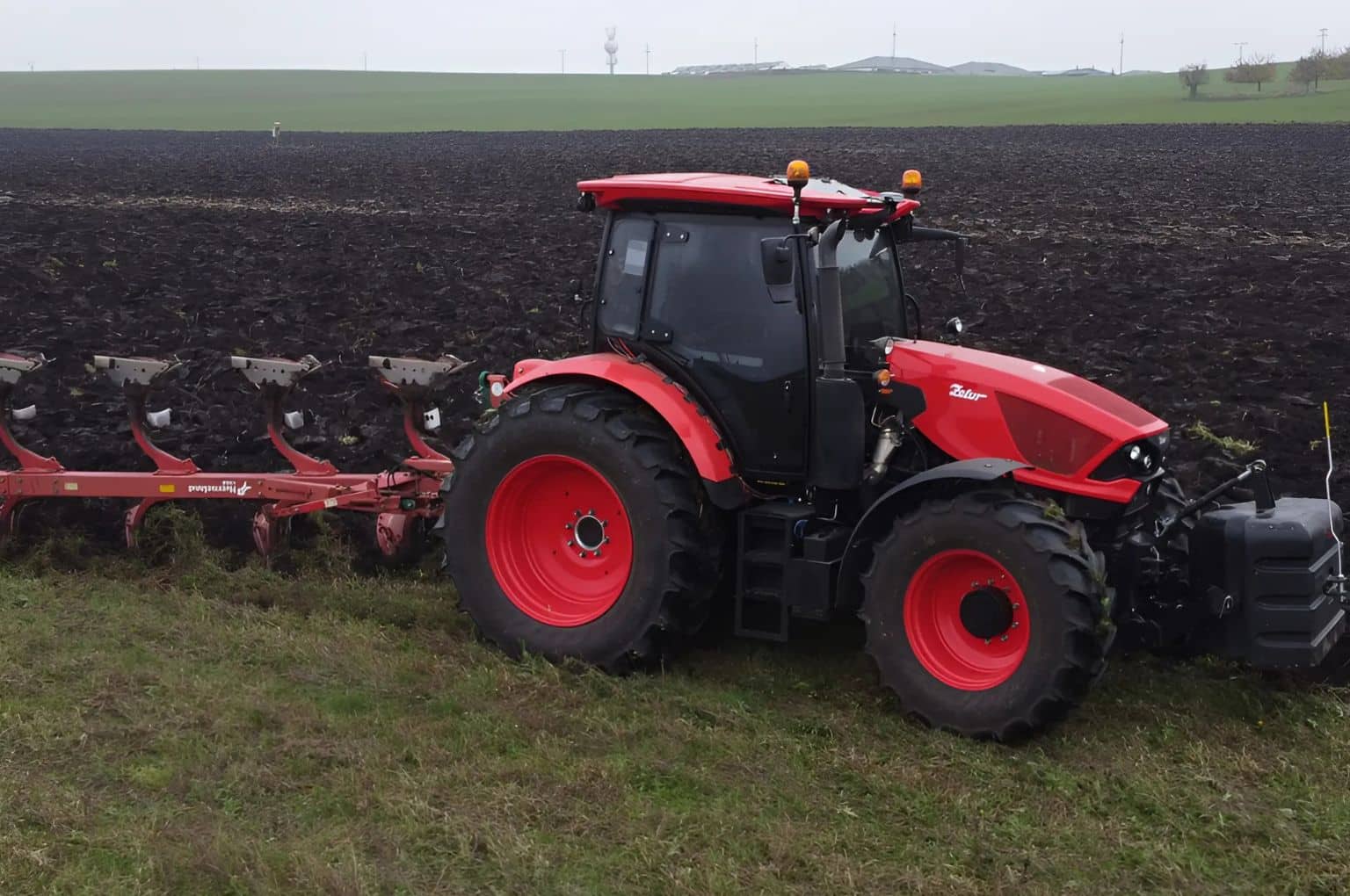 Zetor launches flagship Series 6