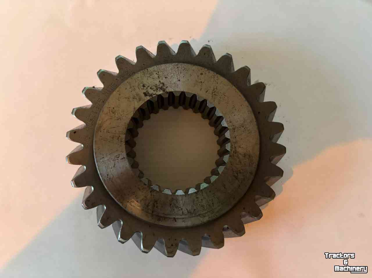 Used parts for tractors New Holland T7