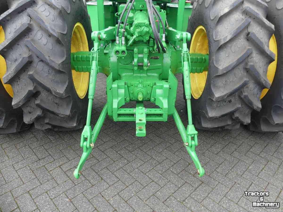 Tractor John Deere 7520