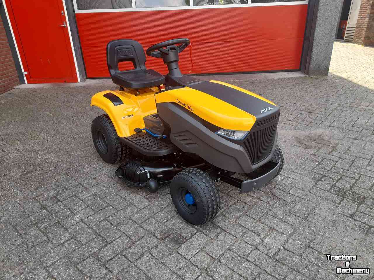 Ride-on mower Stiga TORNADO 598-E
