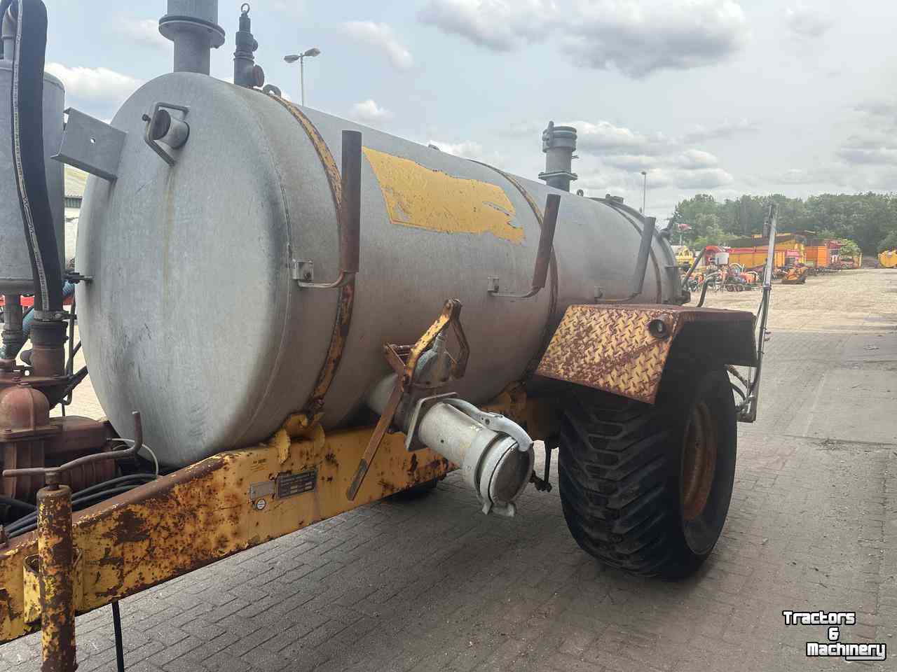 Water bowsers Veenhuis Enkelas Waterwagen / Watertank