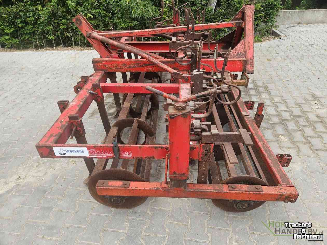 Seedbed combination  Zaaibedbereider fronthef of achterop