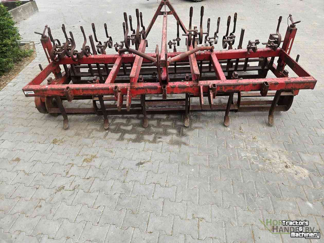 Seedbed combination  Zaaibedbereider fronthef of achterop