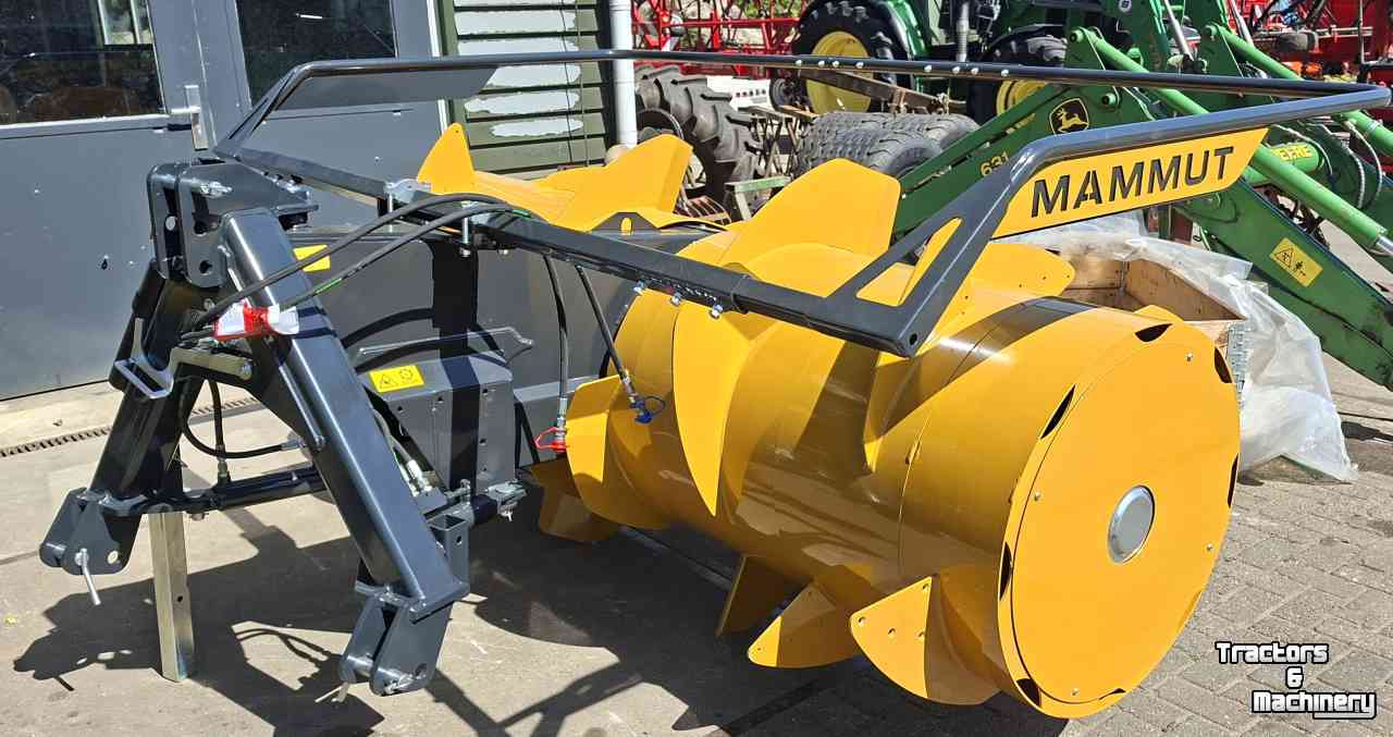 Silage spreader Mammut SF 245 Titann