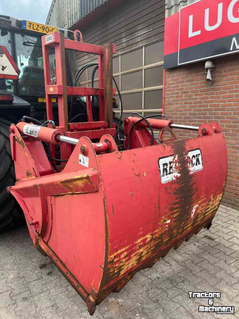 Silage cutting bucket Redrock Kuilhapper hefmast voermachines