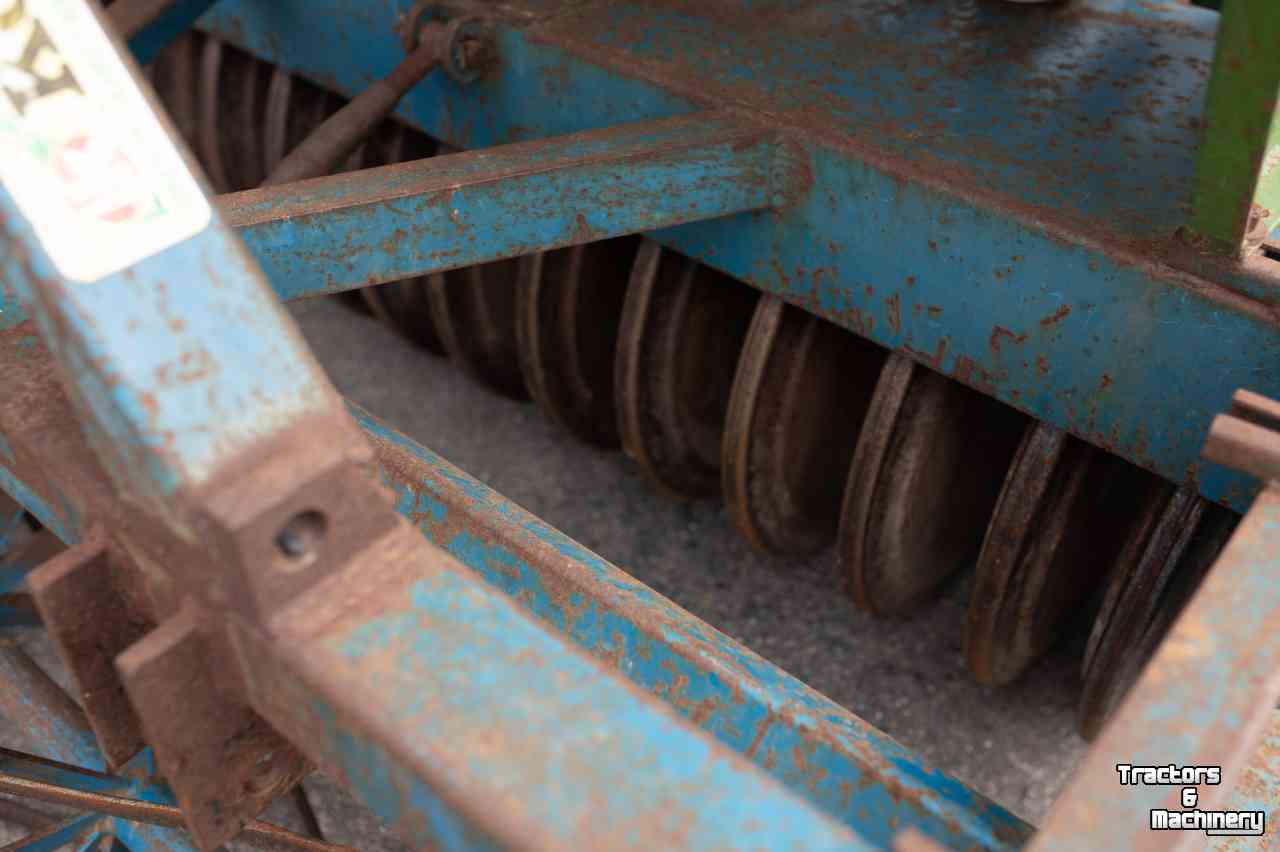 Seed drill Köckerling Minimat Bestell zaaimachine Drillpacker