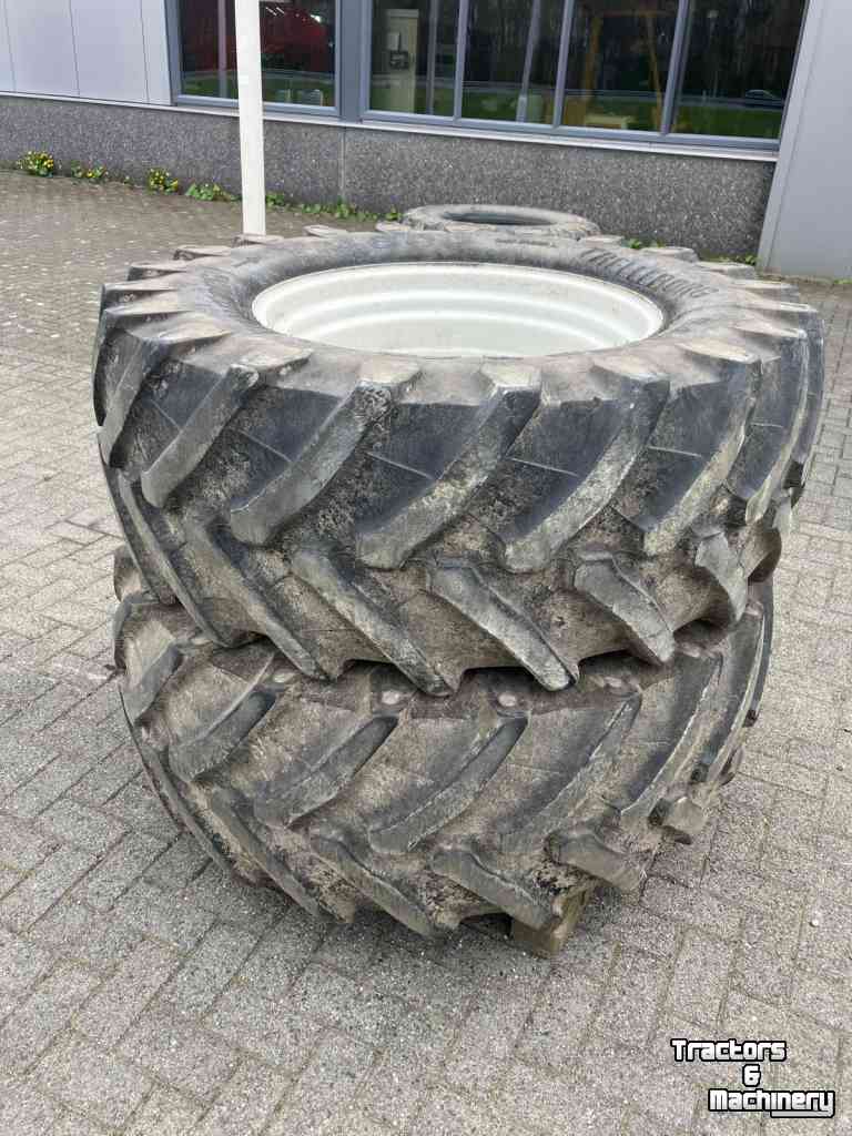 Wheels, Tyres, Rims & Dual spacers Trelleborg 540/65[R30