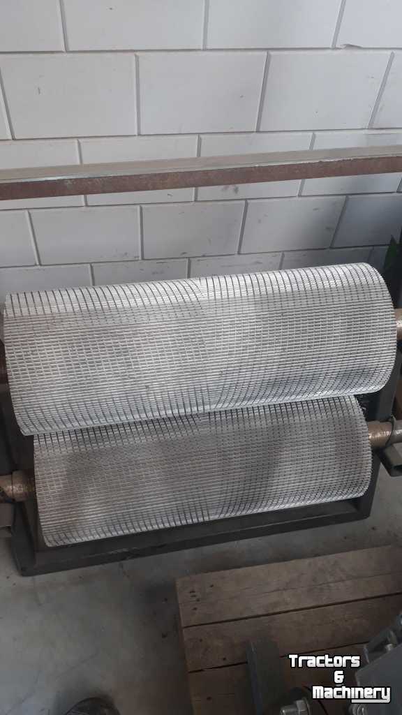 Used parts for forage harvesters  Vaste messen, korrelkneuzerrollen