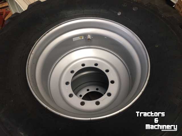 Wheels, Tyres, Rims & Dual spacers Alliance 650/55 R26.5 Alliance 885 op velg
