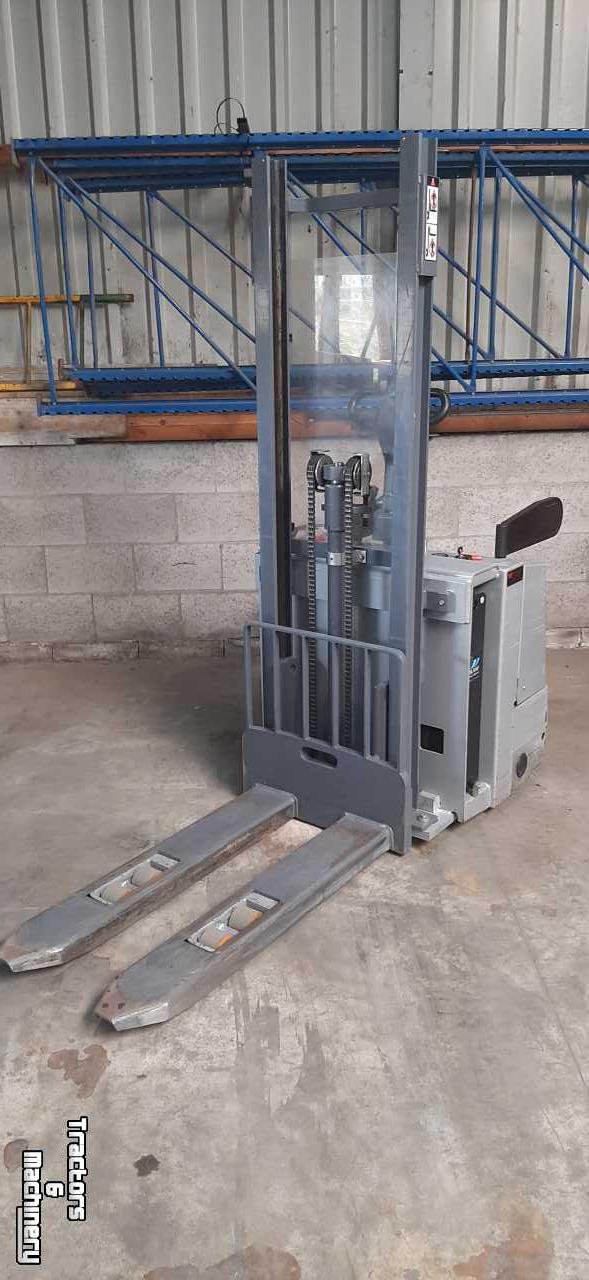 Electrical pallettruck TCM Stapelaar PSP 15