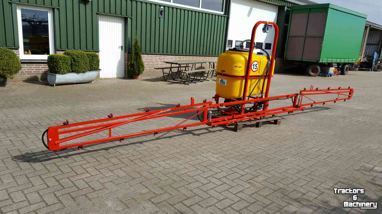 Fieldsprayer 3 points  Jarmet veldspuiten 200 , 300 , 400 & 600 ltr en 1000 ltr