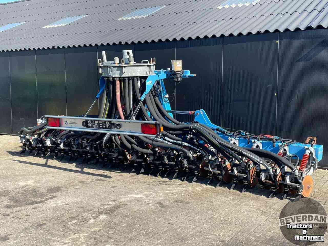 Grassland injector Duport Alltrac DW 6032