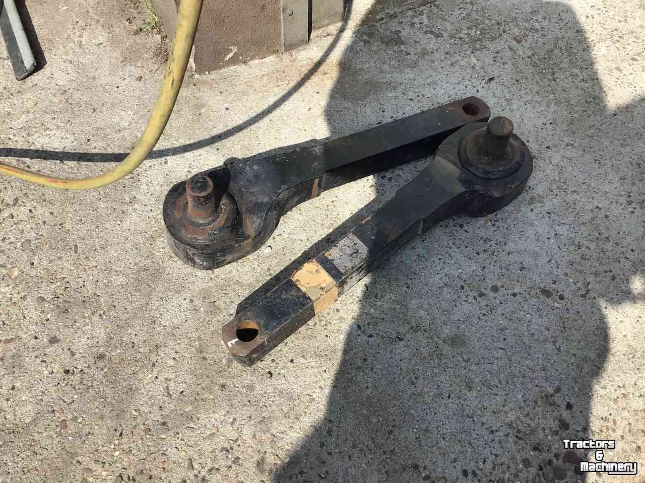 Other tractors and accessories  Sauremann
