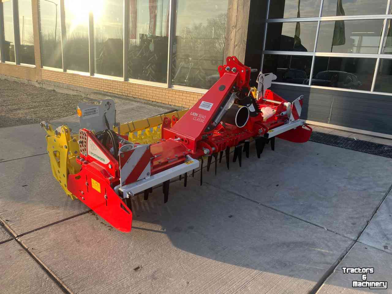 Rotary Harrow Pottinger Lion 3040 classic