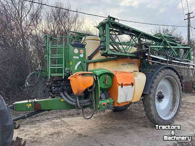 Fieldsprayer pull-type Amazone UX 4200