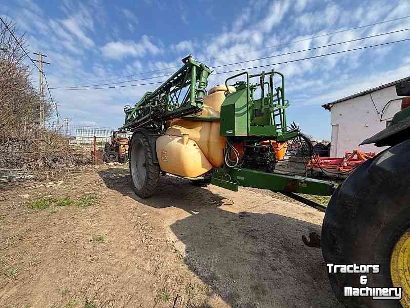 Fieldsprayer pull-type Amazone UX 4200