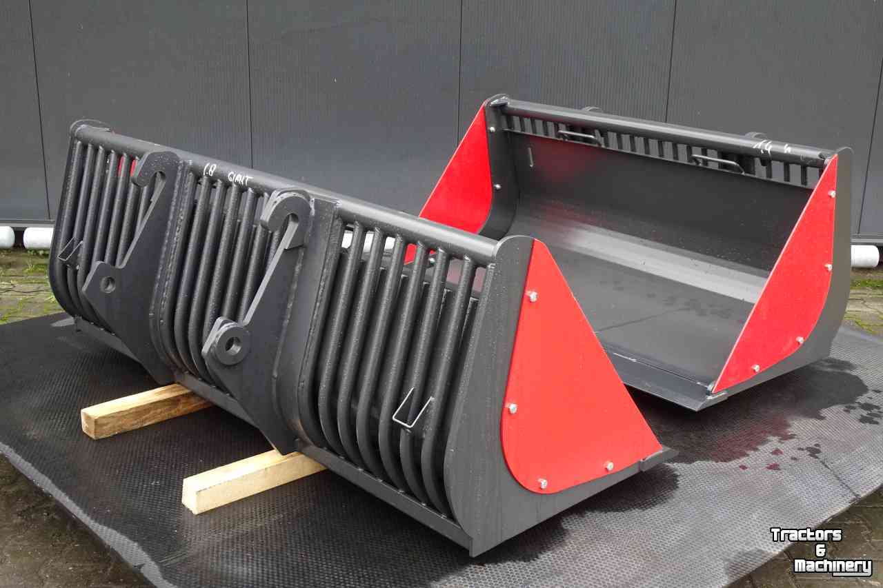 Skeleton buckets Hofstede Puinbak puin tegel bak riek met model Giant of Weidemann aankoppeling