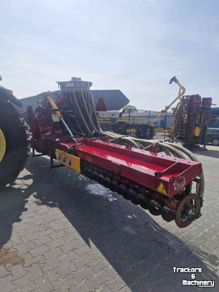 Grassland injector Vredo ZB3-8448