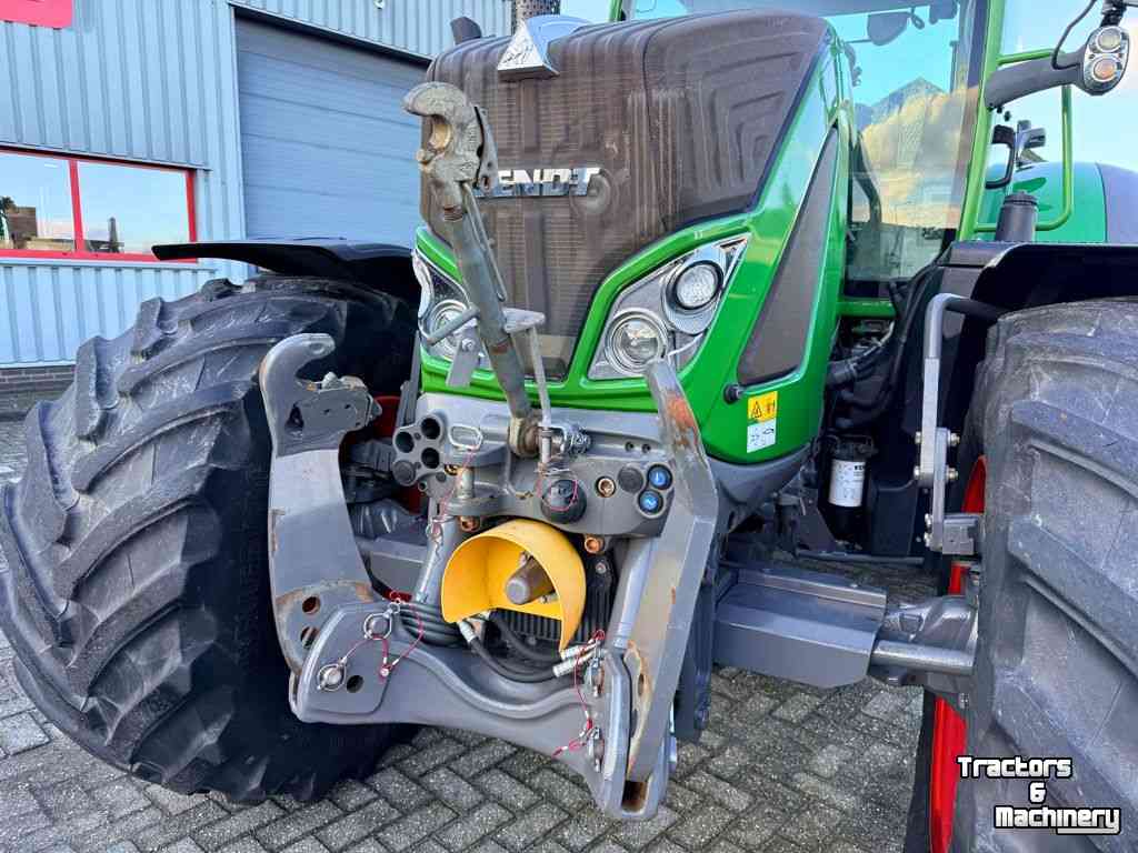 Tractor Fendt 720 S4 Vario Profi Plus