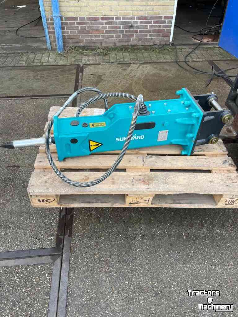 Hydraulic rock breakers Sunward hydraulische sloophamer / breekhamer