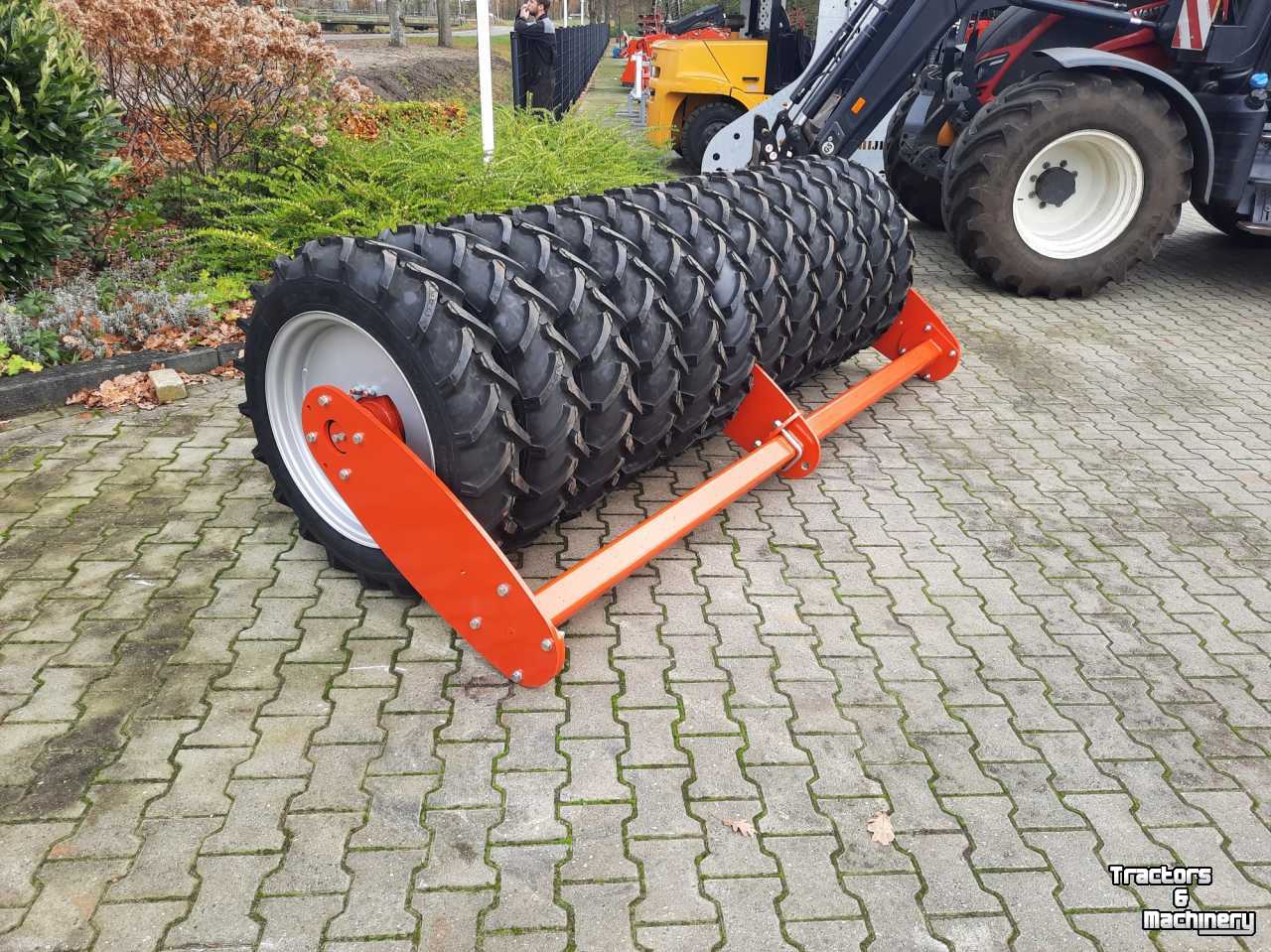 Front tyre packer Farmax Bandenpakker - bandenrol