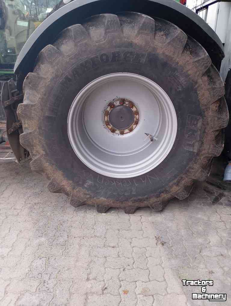 Wheels, Tyres, Rims & Dual spacers BKT 900/60 R38