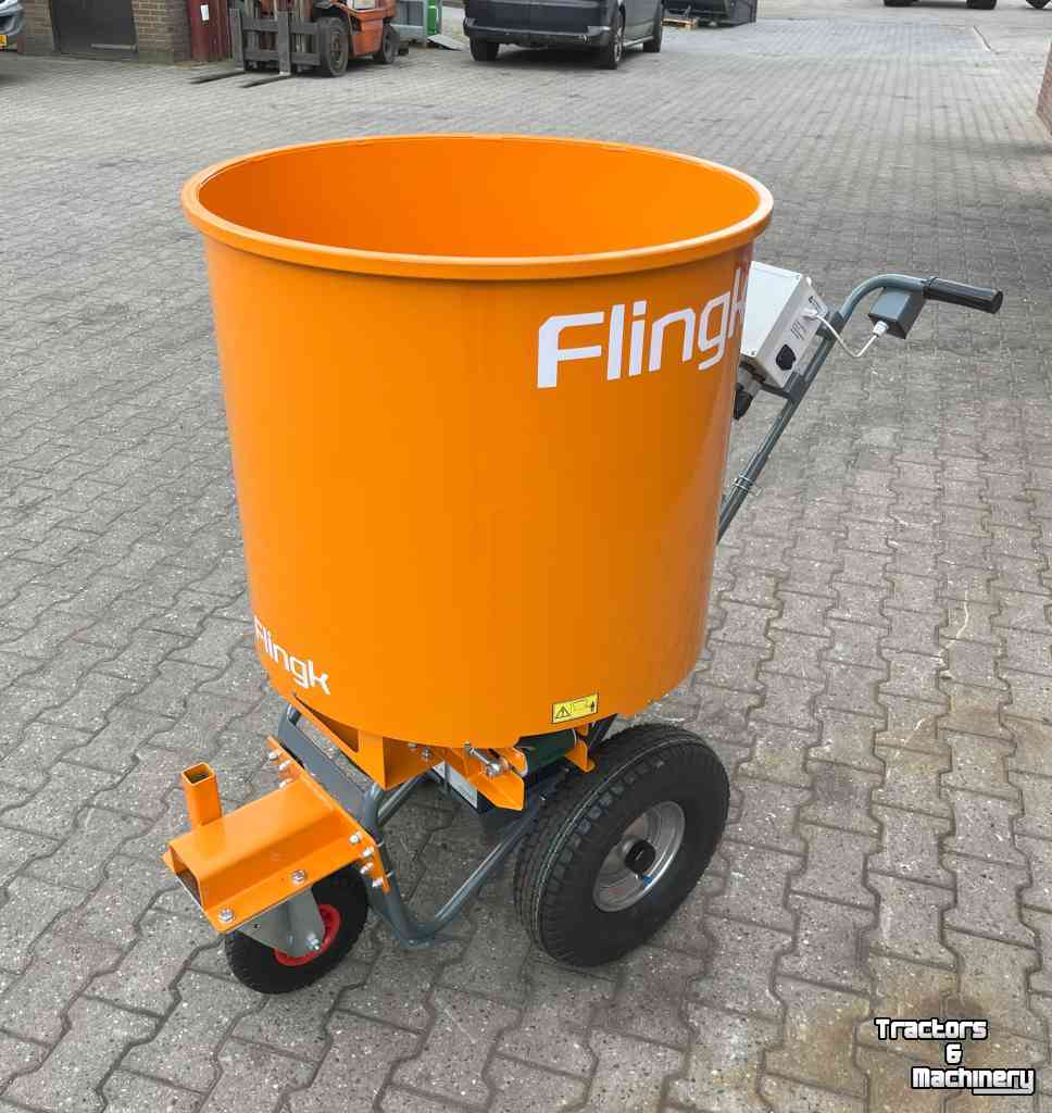 Sawdust spreader for boxes Flingk SE 250 elektrische zaagselstrooier diversen