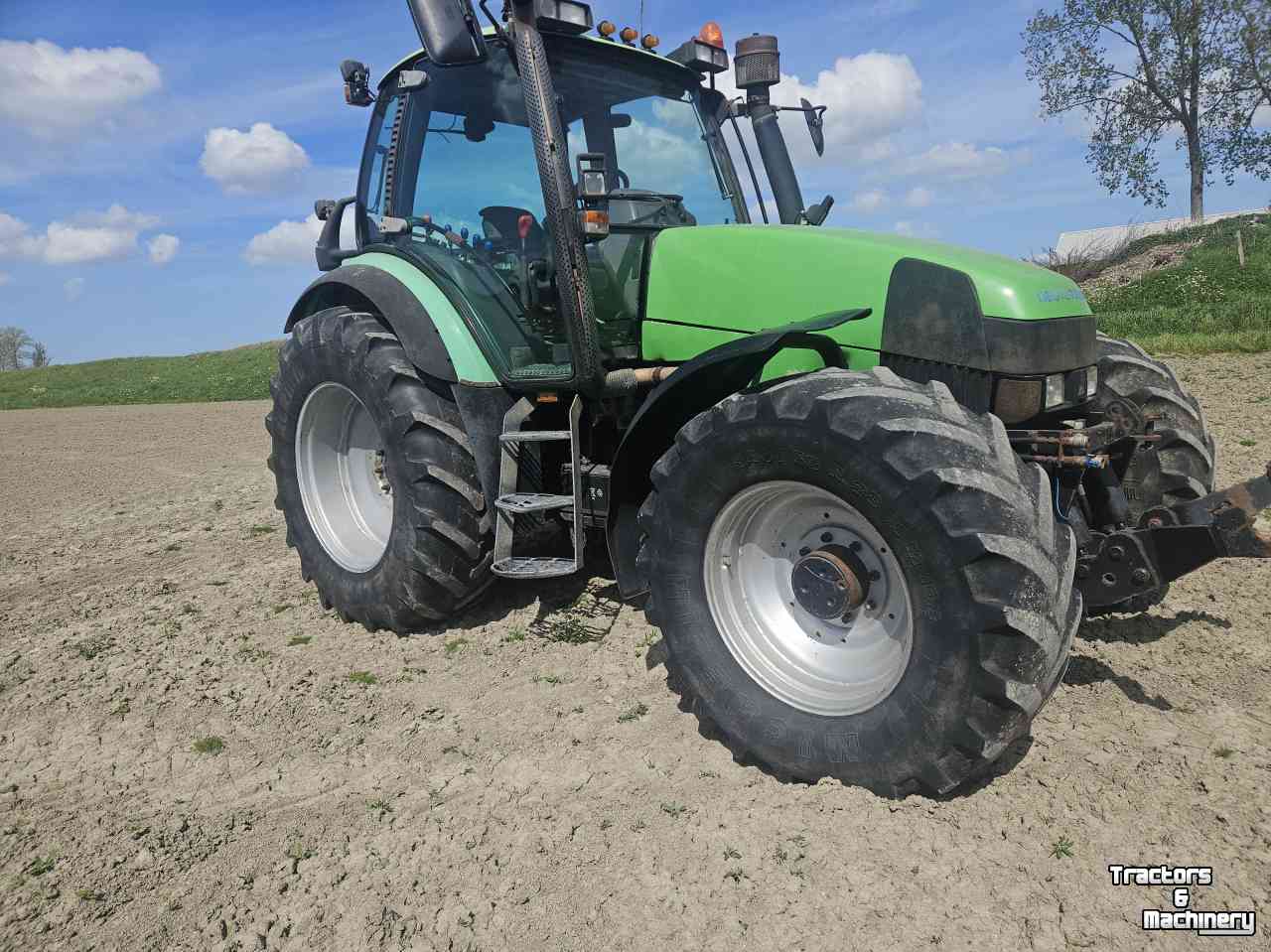 Tractor Deutz-Fahr Agrotron 120