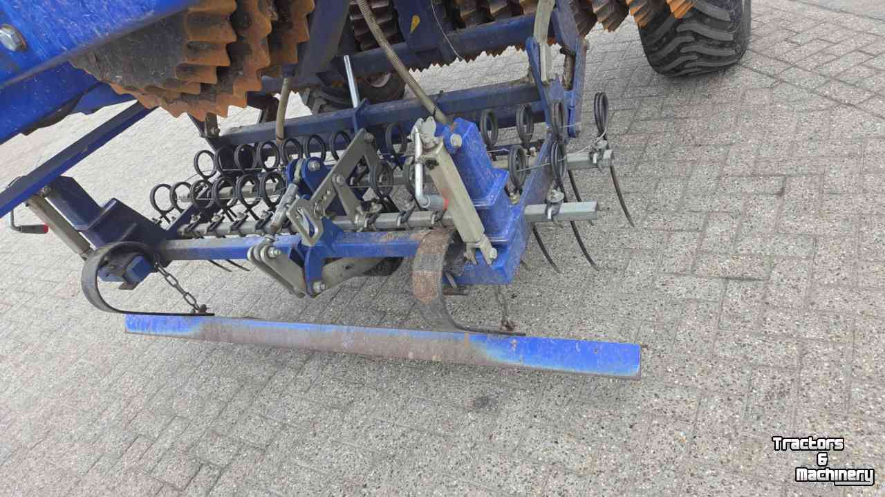 Grassland improver Dalbo Maxiroll 630