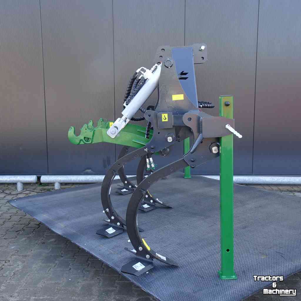 Cultivator Hofstede SHERP Voorzet cultivator woeler hydraulische hef groenbemester