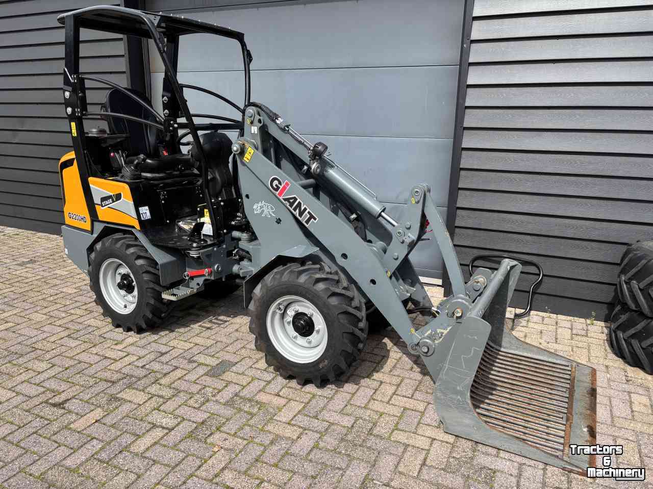 Wheelloader Giant G2200 HD