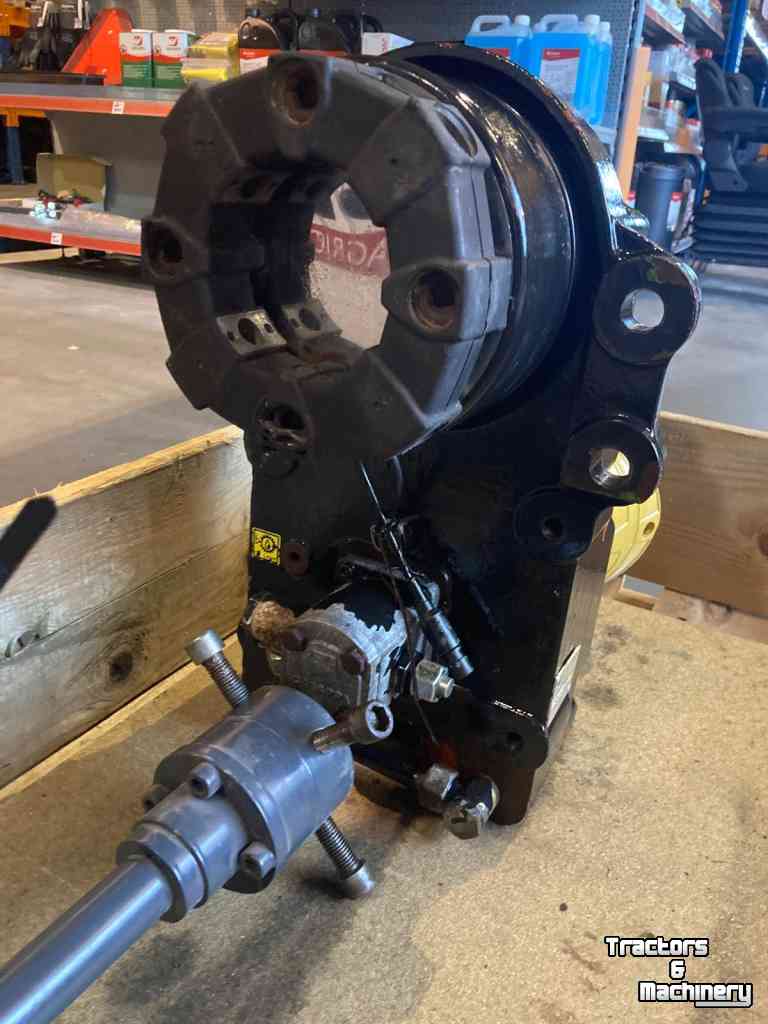 Front-hitch & Pto Zuidberg PTO Case Magnum MX
