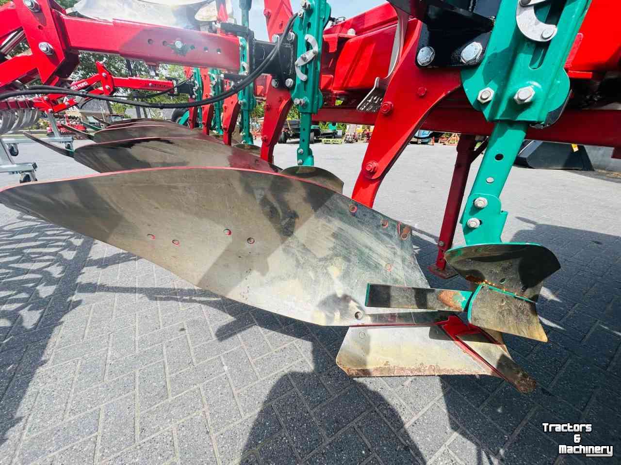 Ploughs Kverneland 3400B Variomat 85-5 Wentelploeg
