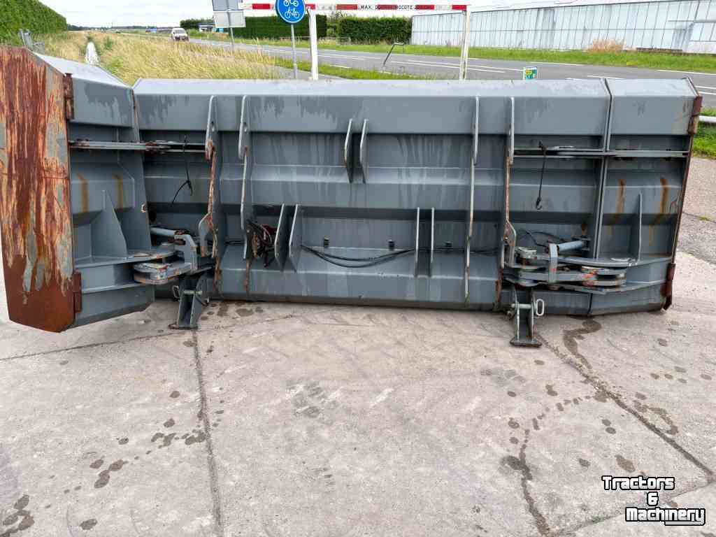 Silage dozerblades  Challenger  MT765