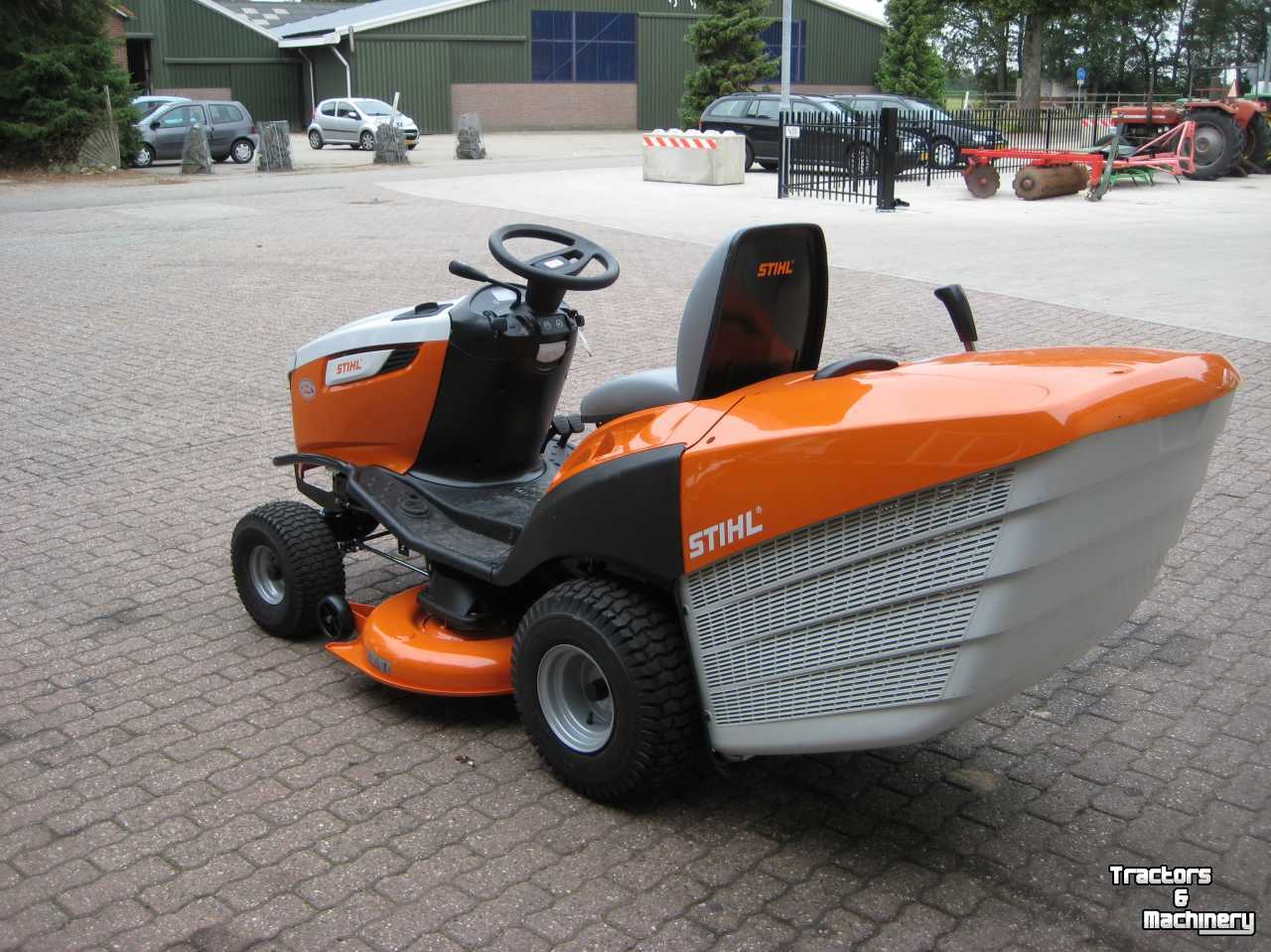 Ride-on mower Stihl RT6112C