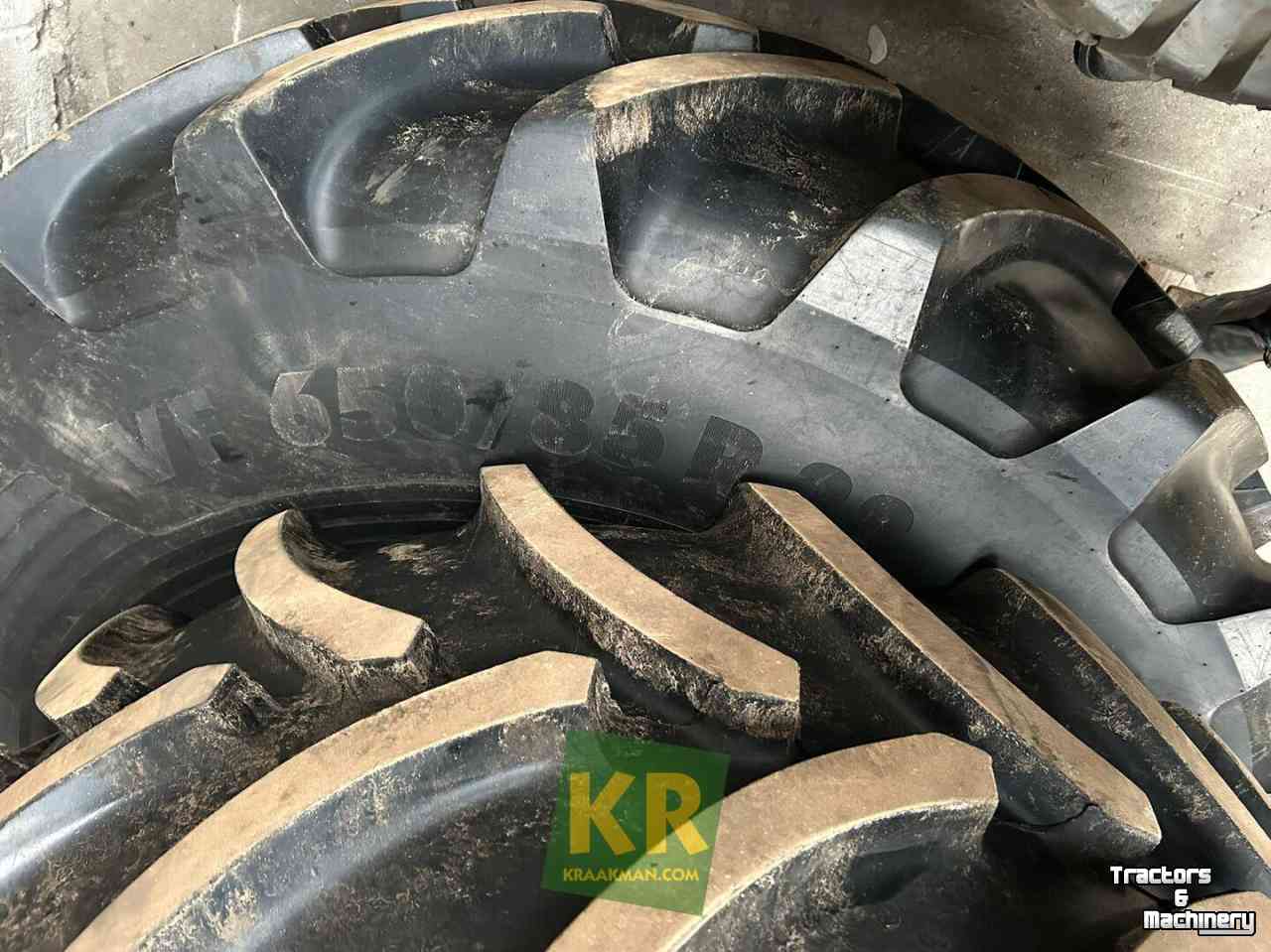 Wheels, Tyres, Rims & Dual spacers Vredestein 650/85R38 en 600/70R28
