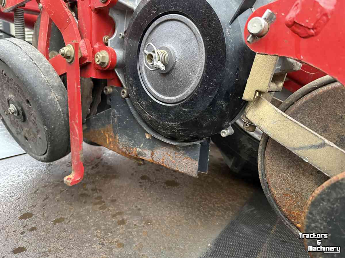 Seedbed combination Kverneland Unicorn SD zaaimachine