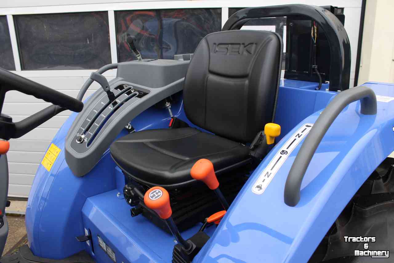 Horticultural Tractors Iseki TLE4550 mechanisch handgeschakelde compacttrekker tuinbouwtractor trekkerbanden