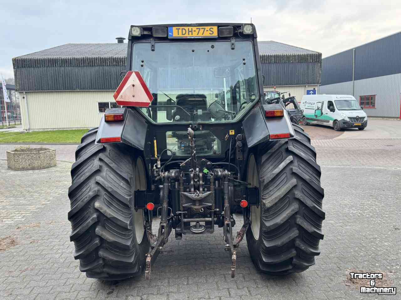Tractor Valtra 6800