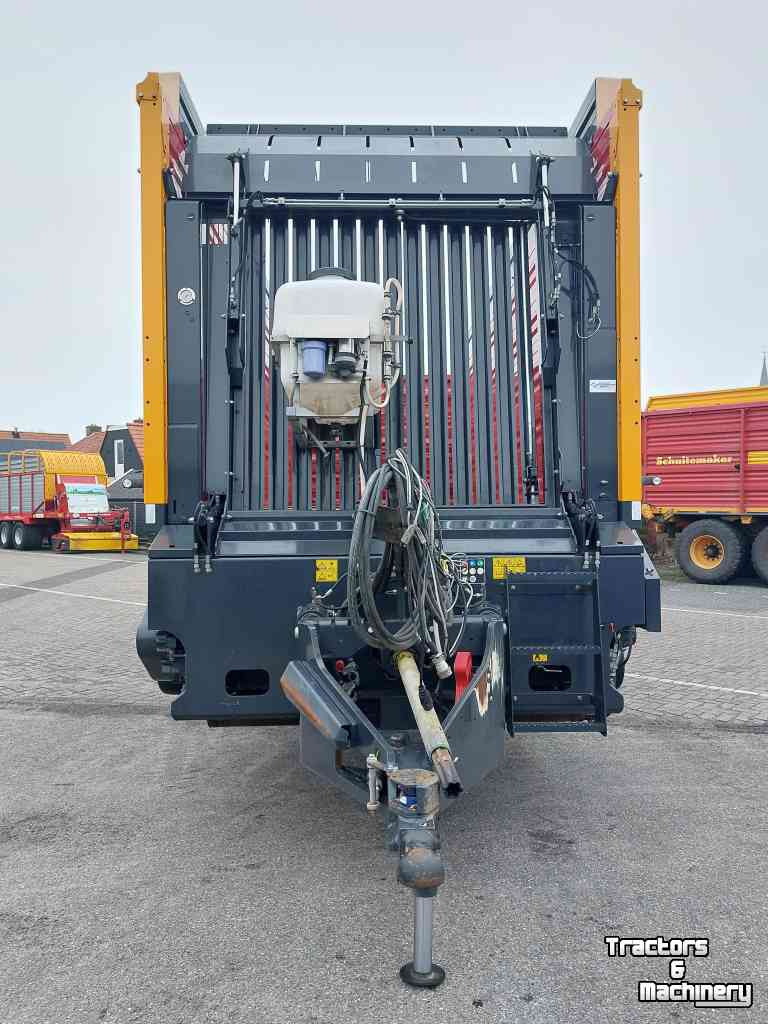 Self-loading wagon Schuitemaker Rapide 6600 W+V DWM