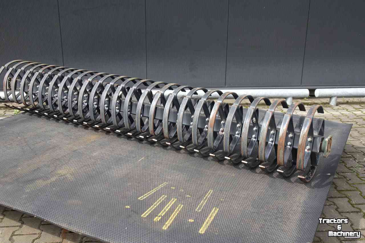 Disc harrow Hofstede springring veerring flexring  verkruimelrol rol roller schijveneg