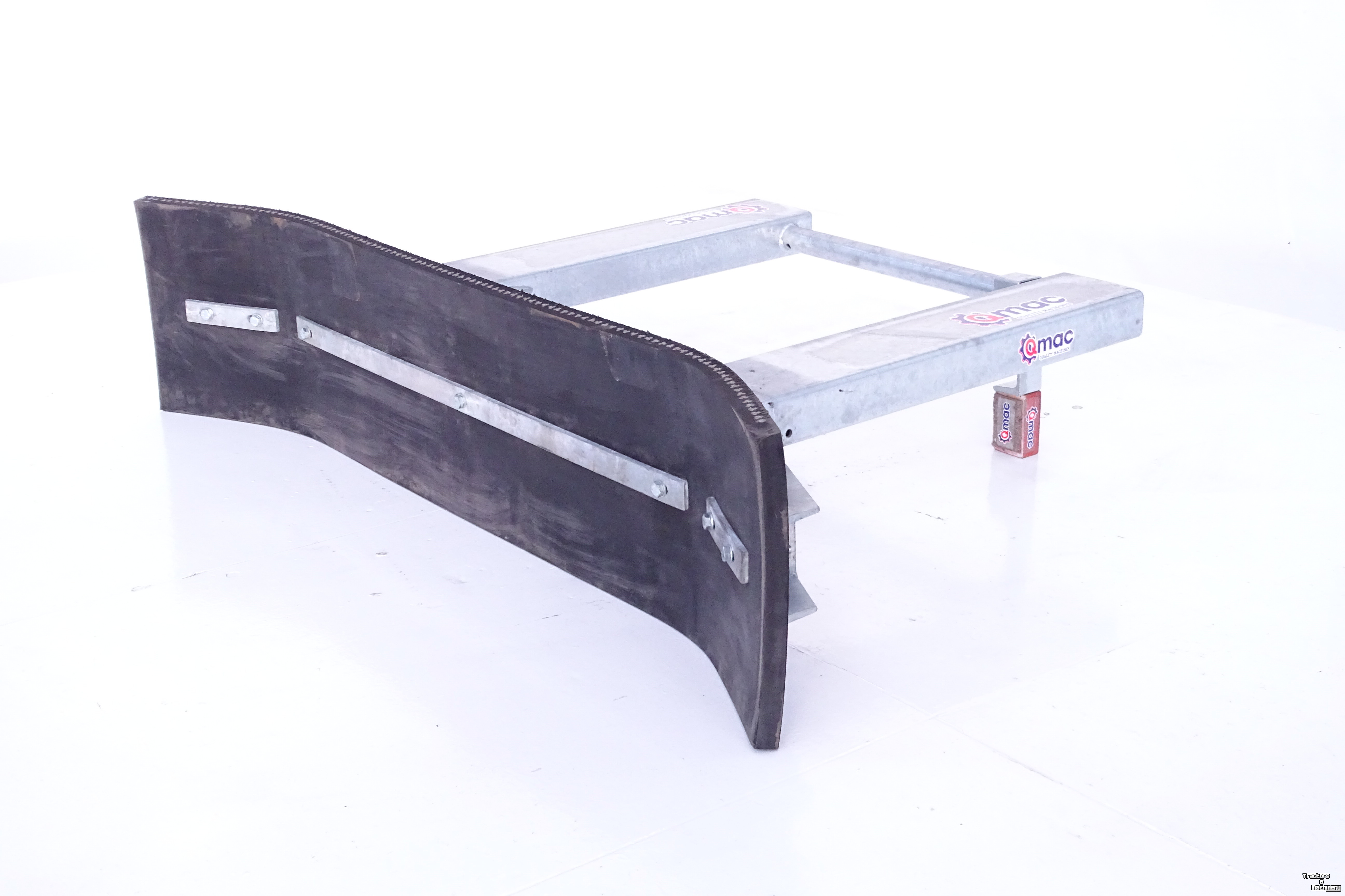 Other transport and industrial equipment and accessories Qmac Modulo Rubber mud scrapers 2400mm hookup Forklift