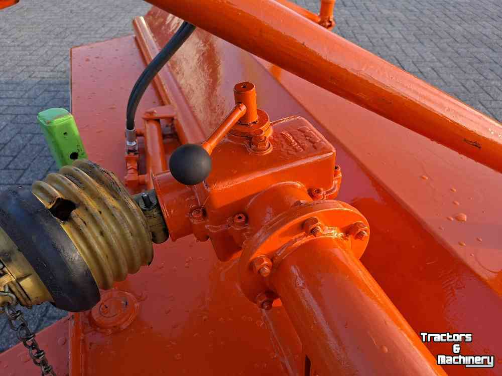 Sweeper Holaras A-220