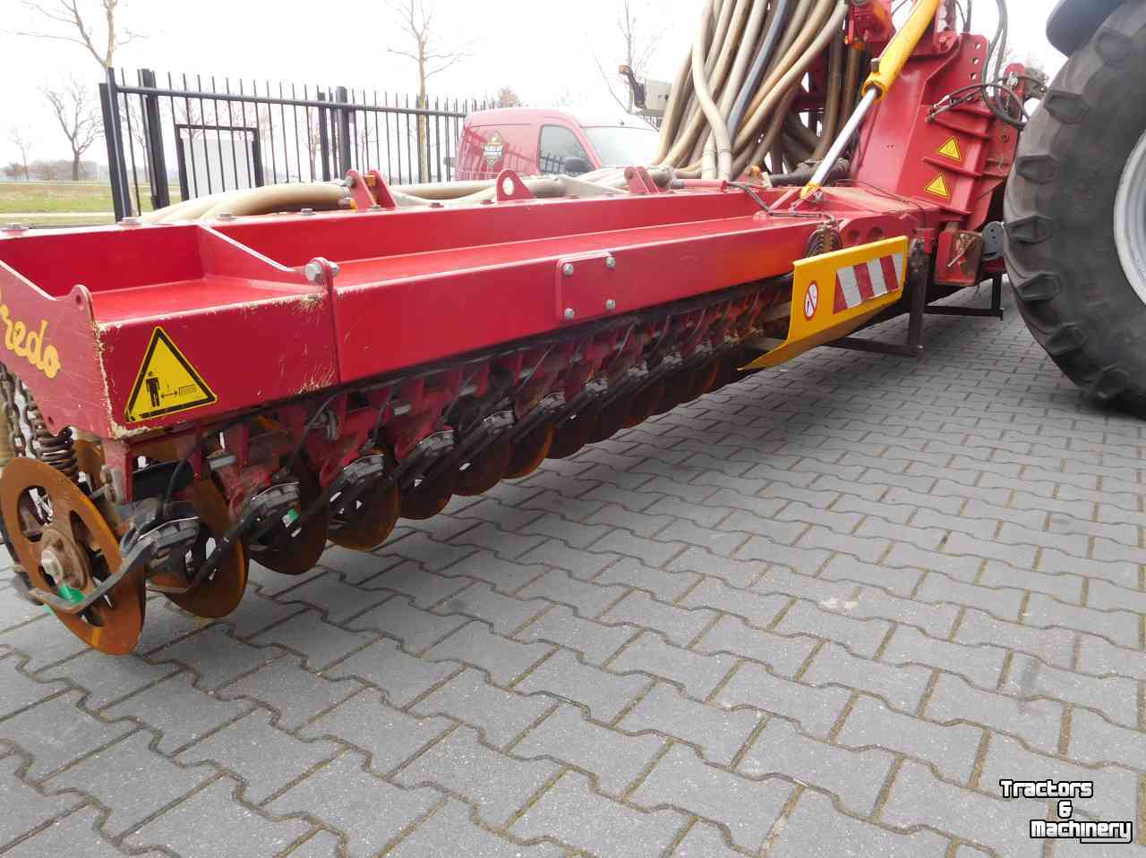Grassland injector Vredo ZB3 8750
