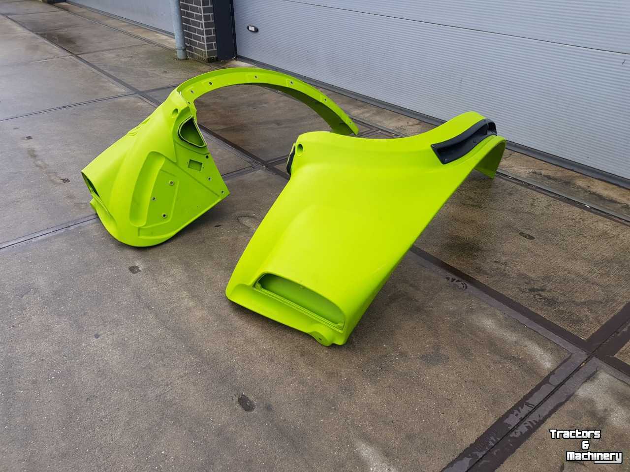 Used parts for tractors Claas Achterspatbord Claas Arion 400 smal